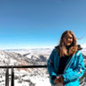 Meet your Posher, Caroline